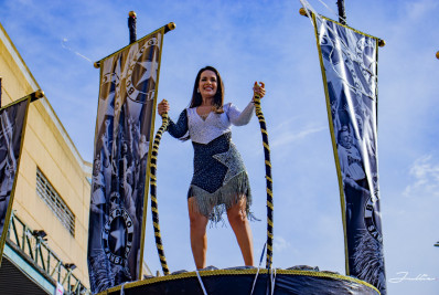 Apresentadora Fernanda Maia será destaque na terceira alegoria da Botafogo Samba Clube