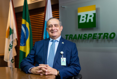 Encomendas que superam R$ 23 bi estão aquecendo a indústria naval, diz presidente da Transpetro