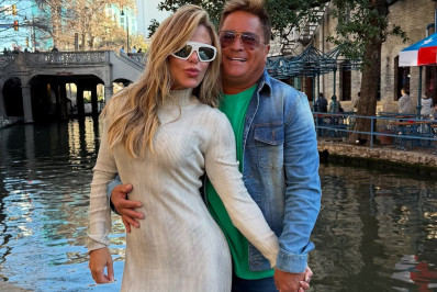 De férias, Poliana Rocha publica novas fotos com Leonardo nos Estados Unidos