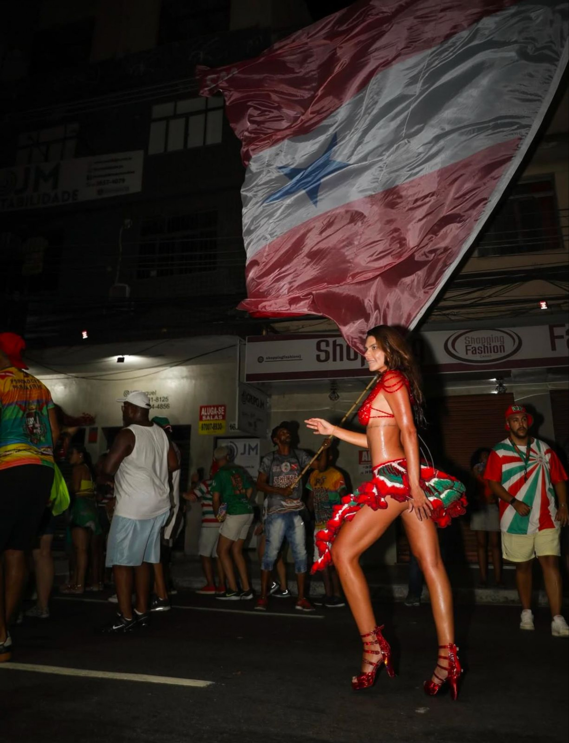 Mariana Goldfarb irá desfilar como musa da Grande Rio - Reprodução Instagram / LUFZ