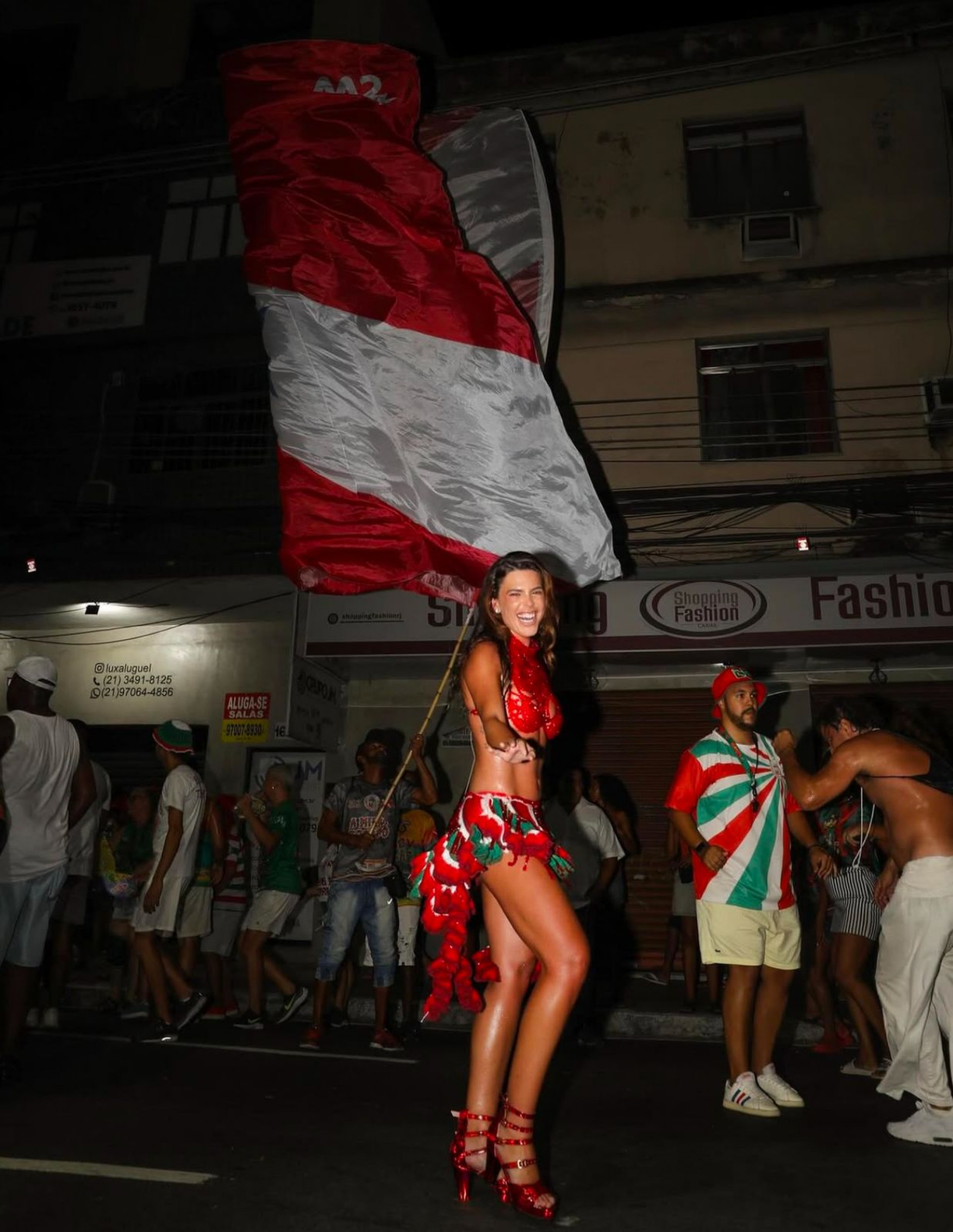 Mariana Goldfarb irá desfilar como musa da Grande Rio - Reprodução Instagram / LUFZ