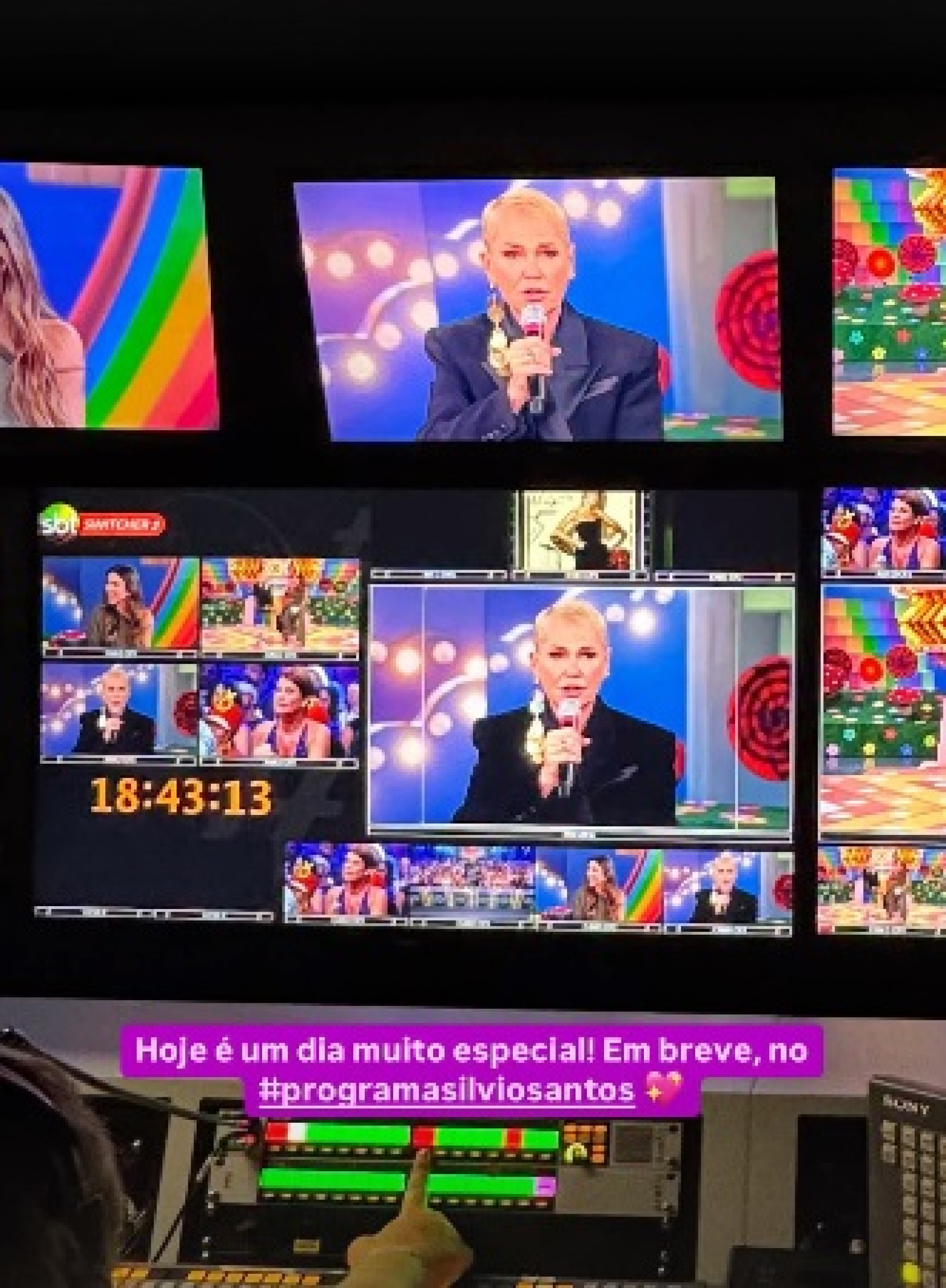 Xuxa participou de gravação do 'Programa Silvio Santos' - Reprodução/Instagram 