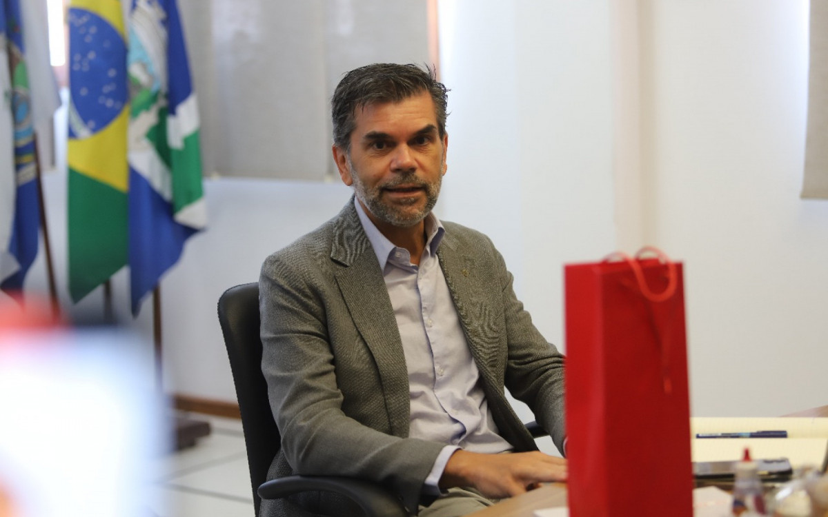 Representantes consulares se reúnem para entender os desafios e trâmites dos governos municipais