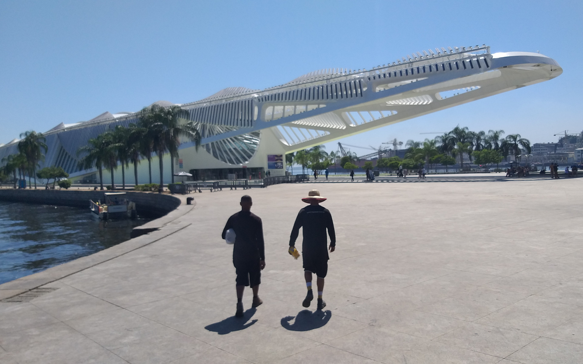 A água do espelho d’água vem da Baía de Guanabara - Pedro Teixeira/Agência O Dia