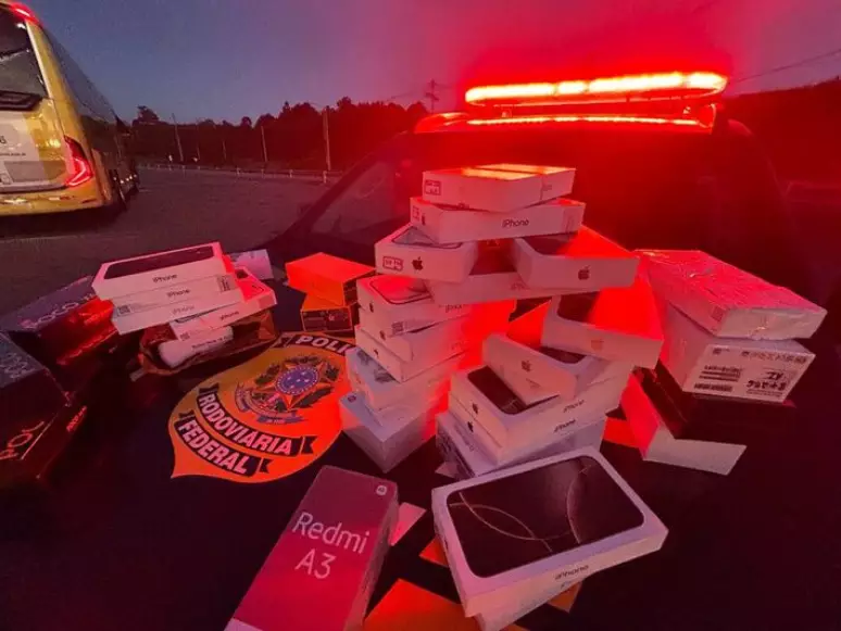 Como a polícia apreendeu carga de R$ 180 mil com iPhones e celulares da Xiaomi em SP