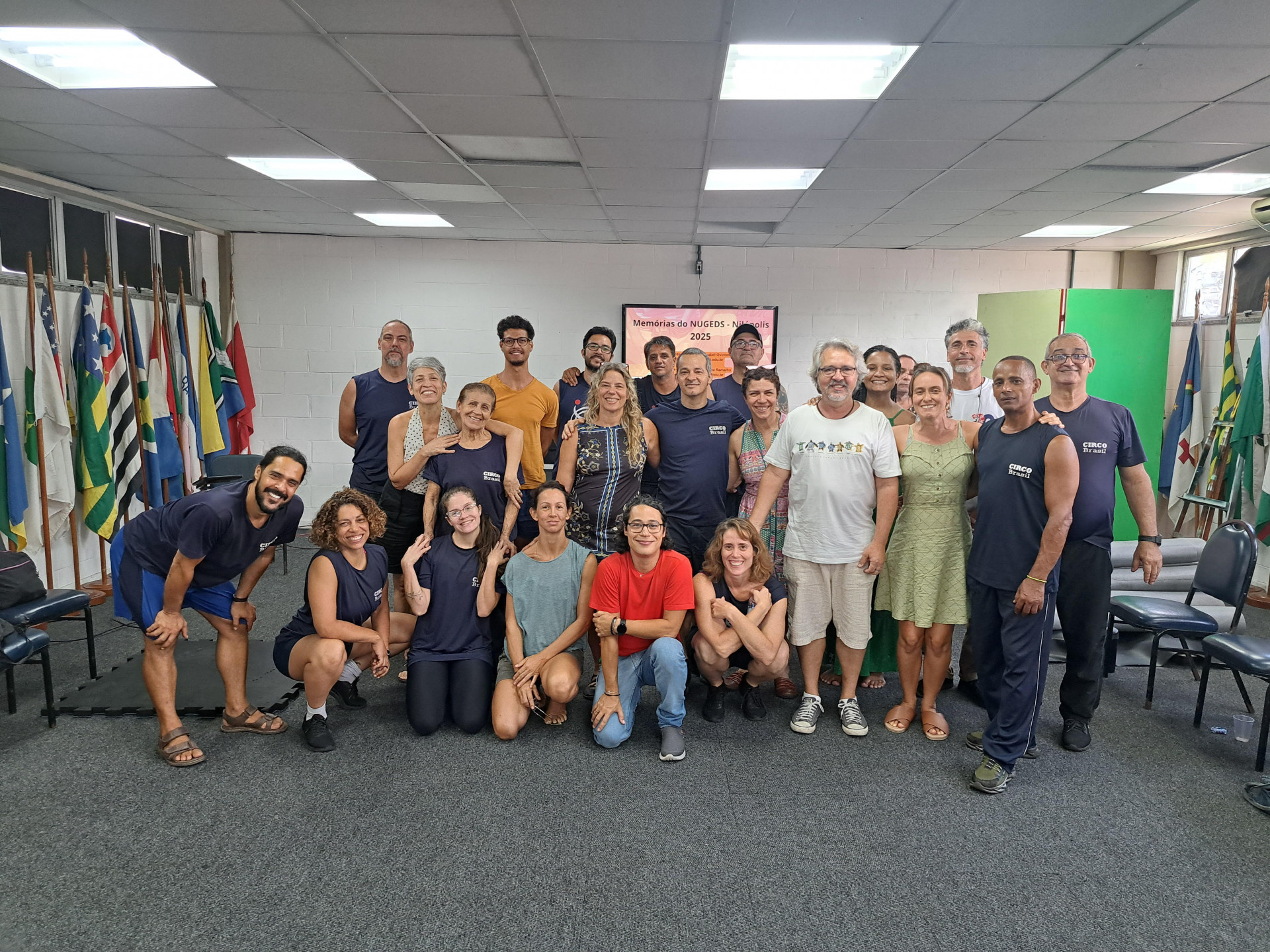 A apresentação do professor Roberto Ramalho foi com os professores e a coordenação da Escola Nacional de Circo - Divulgação / IFRJ Nilópolis