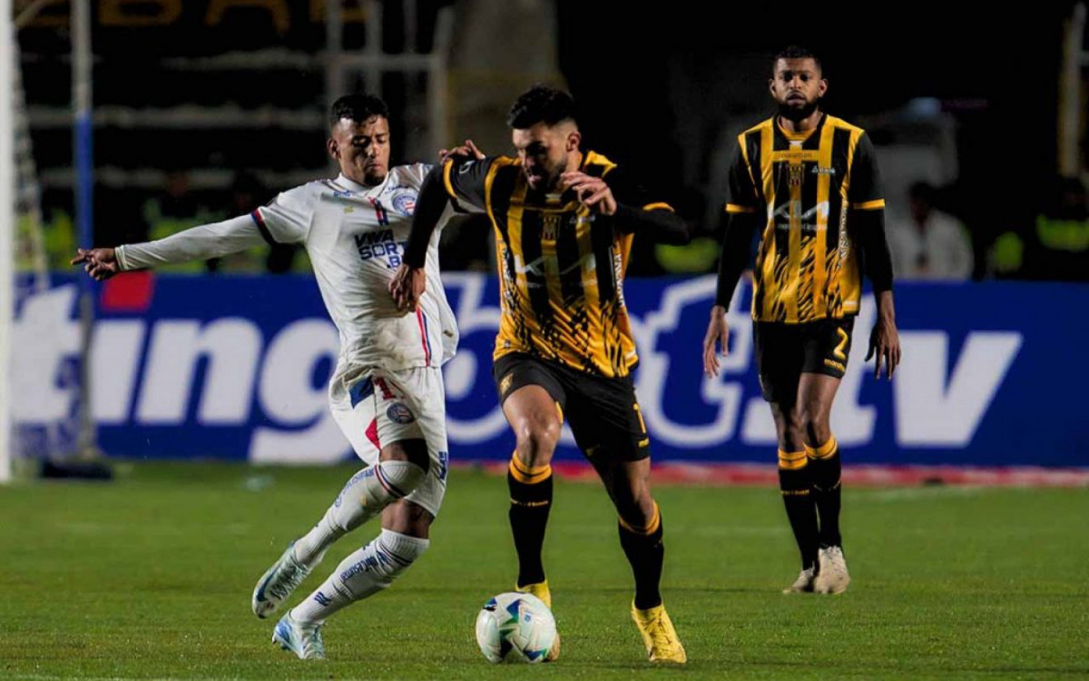 Zago enxerga disputa aberta entre The Strongest e Bahia