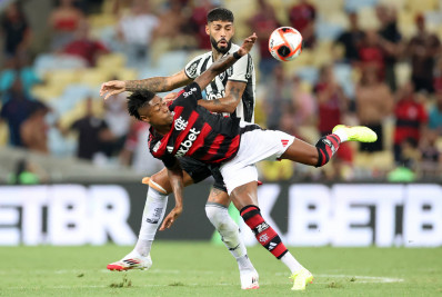 Barboza e Alex Telles são suspensos por dois jogos e zagueiro do Flamengo leva pena maior