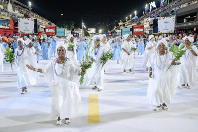 Marcando fim dos ensaios, 'Lavagem da Sapucaí' reunirá baianas de todas as escolas neste domingo