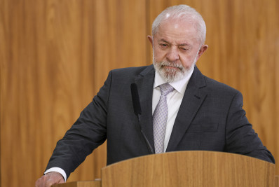 Lula diz que Bolsonaro e denunciados pela PGR terão 'direito à presunção de inocência'