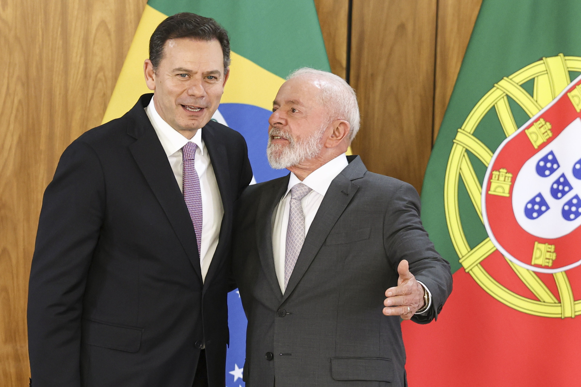 Lula defende imigrantes brasileiros em Portugal