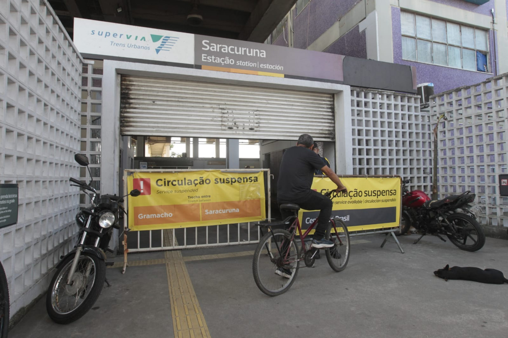 A estação de Saracuruna foi fechada para embarque e desembarque - Reginaldo Pimenta/Agência O DIA