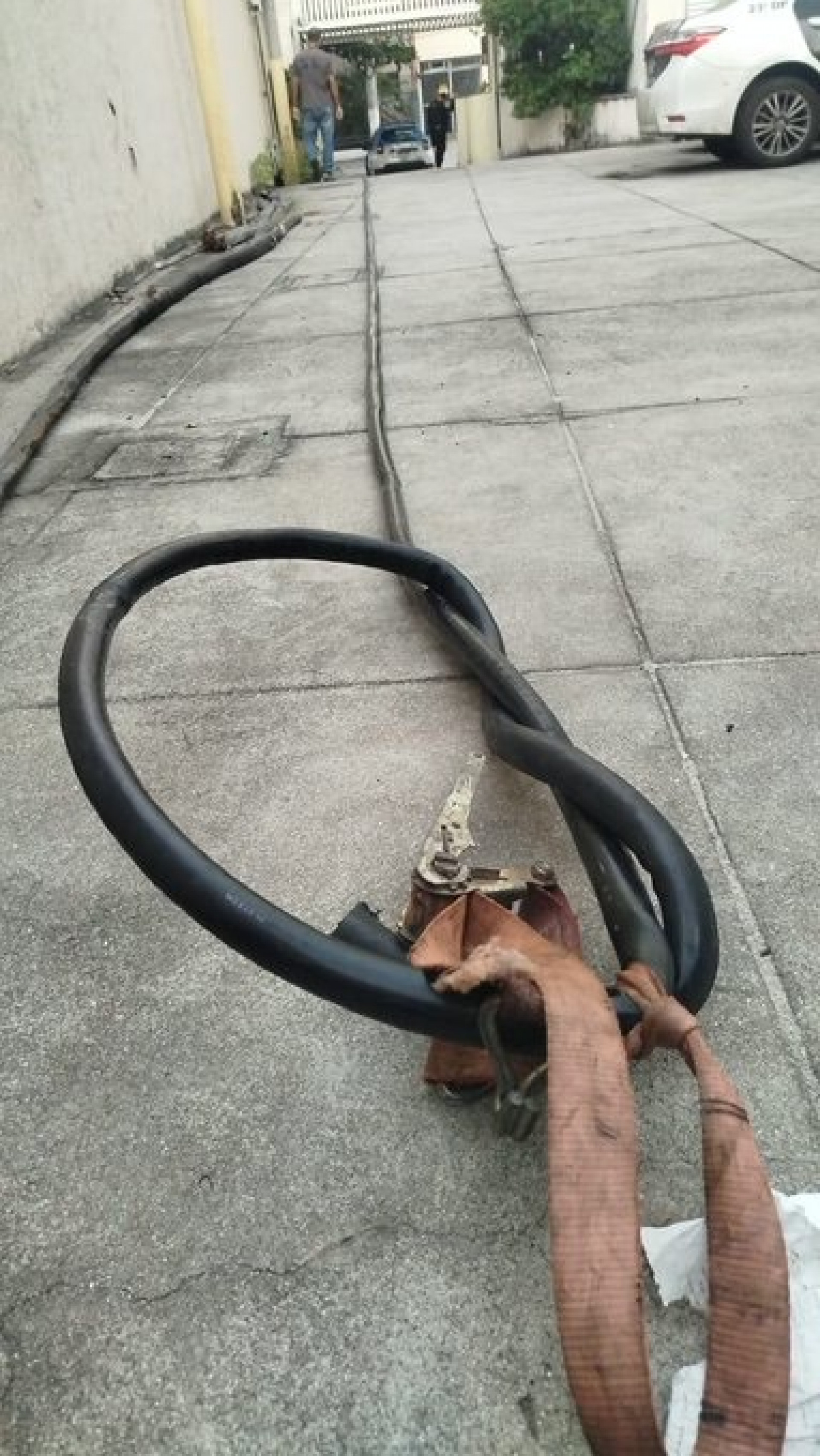 Foram apreendidos 30 metros de cabos de cobre