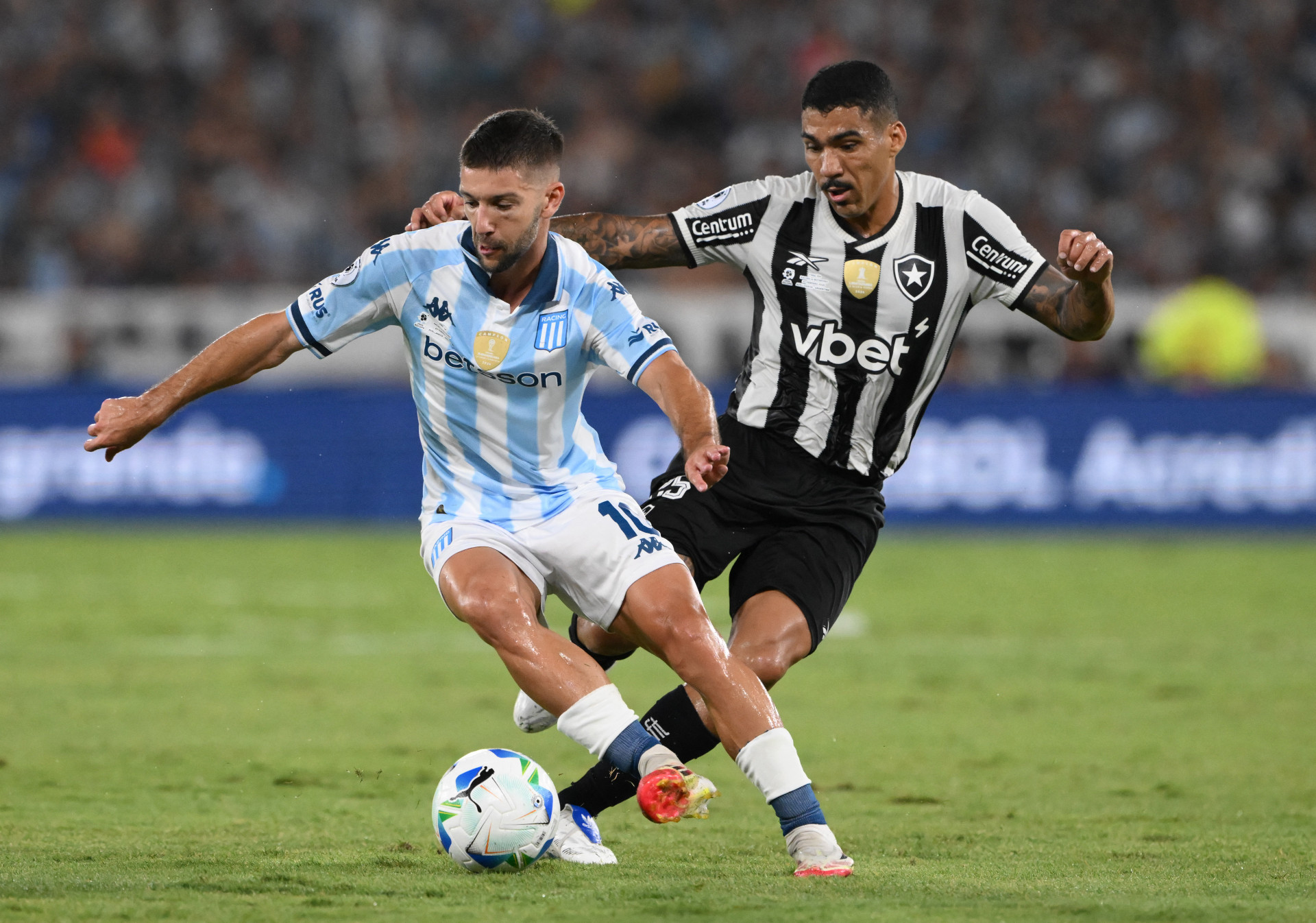 O Racing superou o Botafogo no primeiro jogo da Recopa - Luis Robayo/AFP