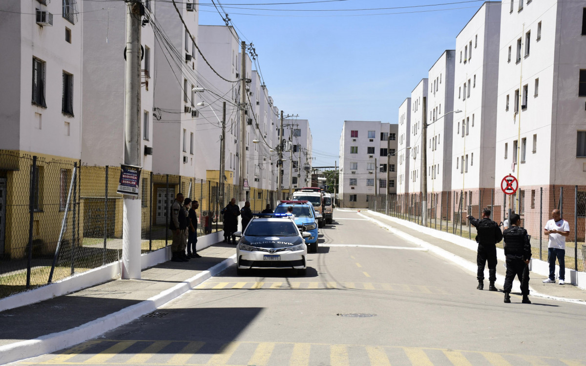 As Polícias civil e militar cumpriram 47 mandado de busca e apreensão no condomínio Babi