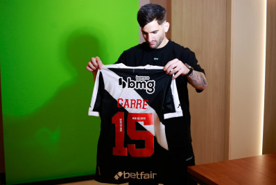 Vasco anuncia acordo pela contratação de Benjamín Garré, que desembarca no Rio