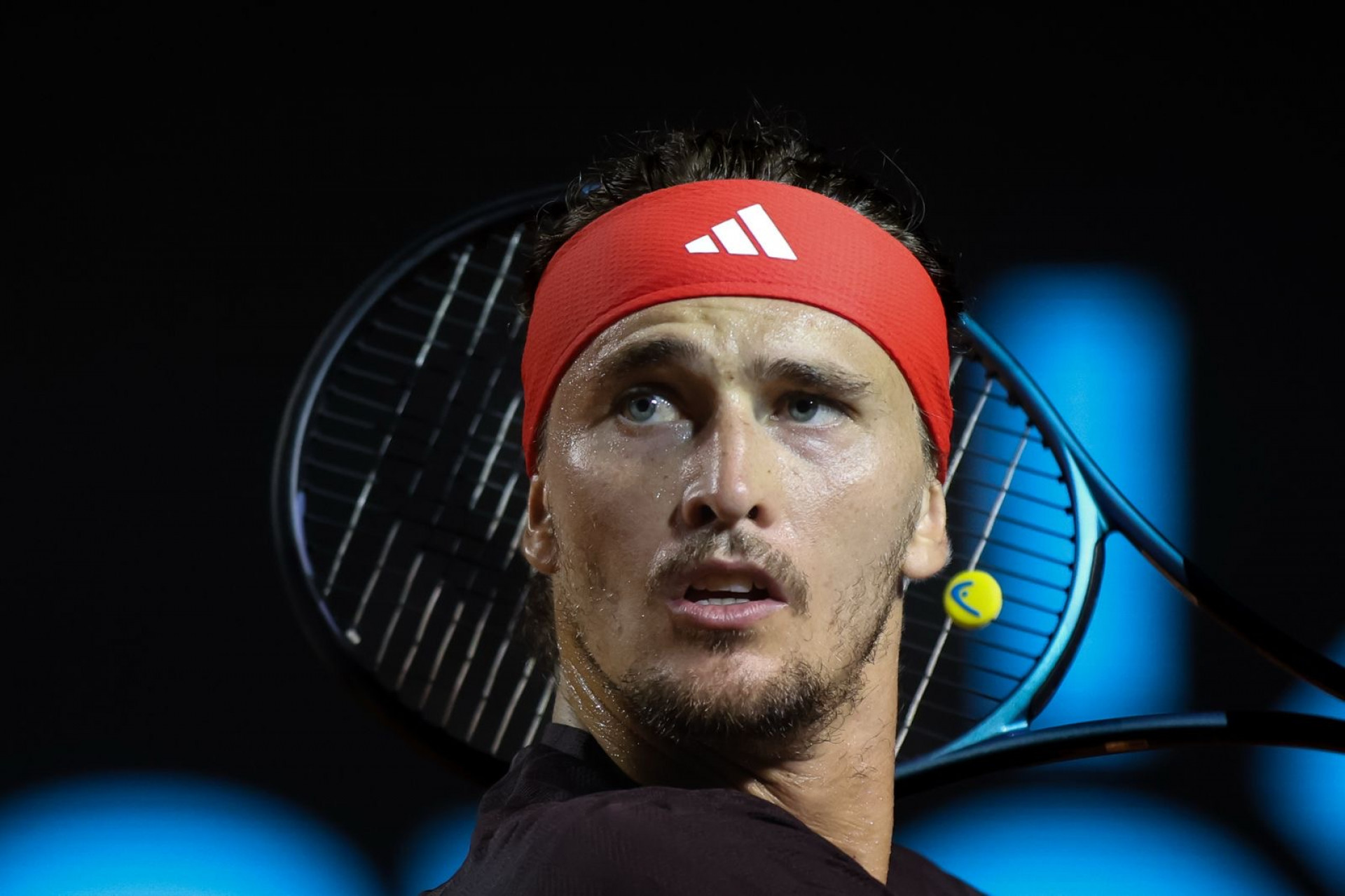 Número 2 do mundo, o alemão Alexander Zverev venceu o cazaque Alexander Schevchenko nas oitavas de final do Rio Open - Renan Areias / Agência O Dia