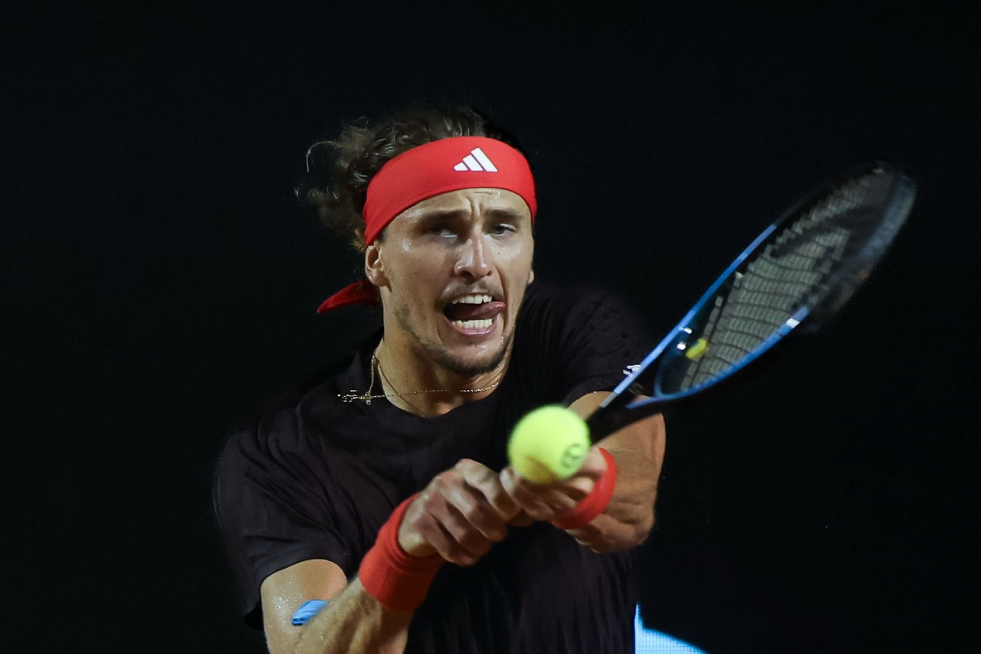Número 2 do mundo, o alemão Alexander Zverev venceu o cazaque Alexander Schevchenko nas oitavas de final do Rio Open - Renan Areias / Agência O Dia