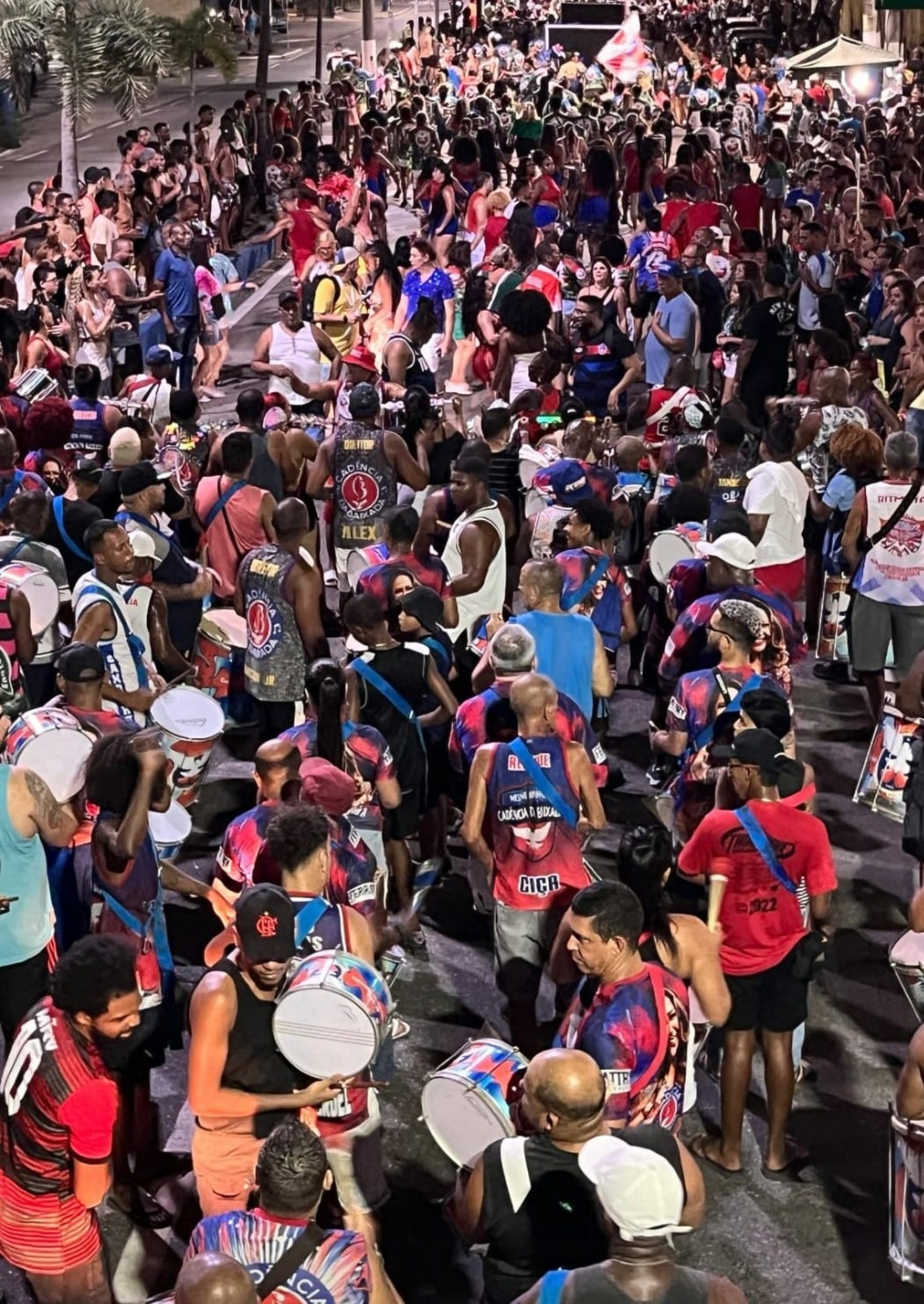 O Ensaio de Rua da Inocentes de Belford Roxo ficou lotado  - Divulga&ccedil;&atilde;o / Robert Pitanguy