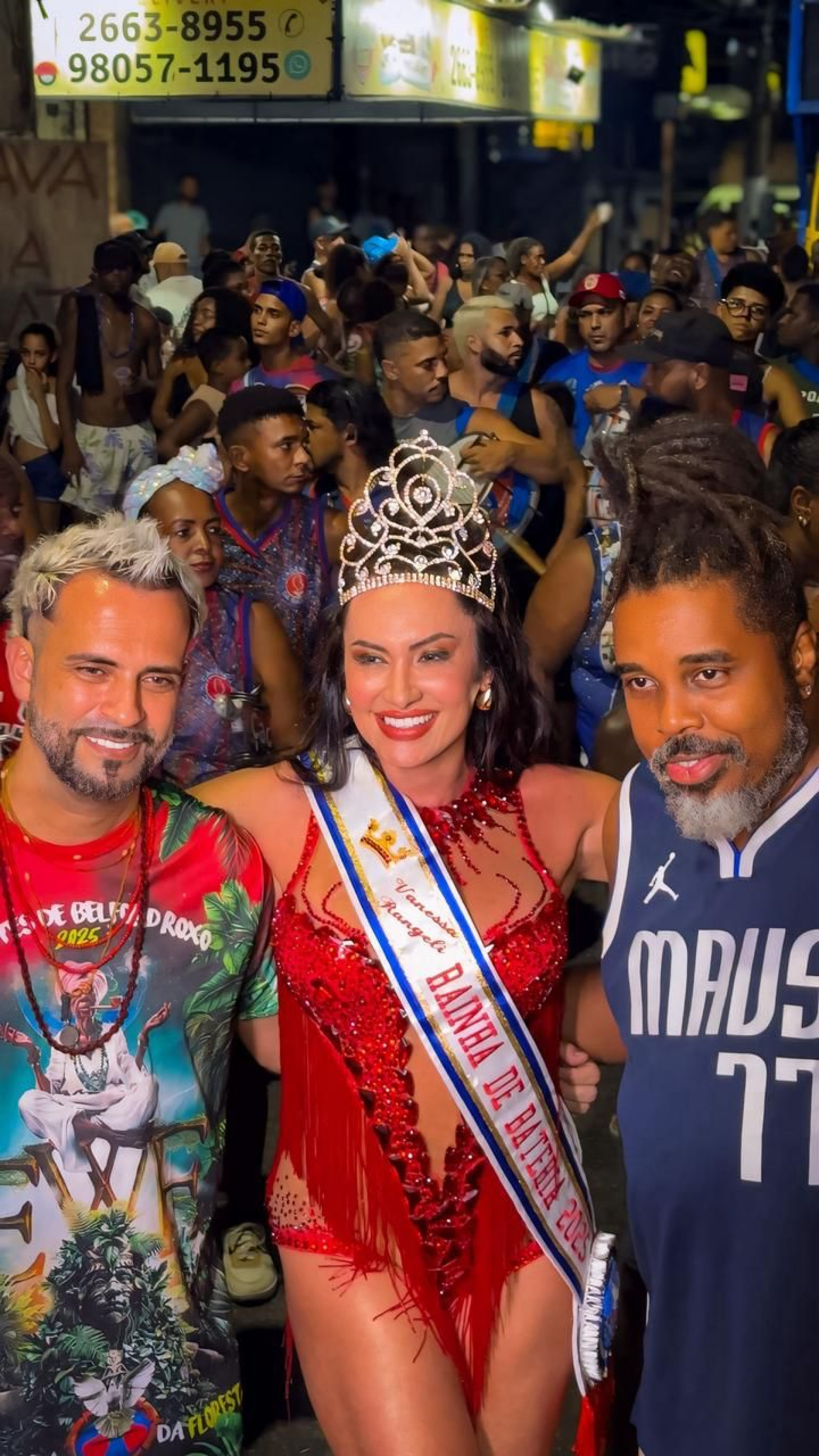 Carnavalesco Cristiano Bara, com Vanessa Rangeli e mestre Washington Paz - Divulga&ccedil;&atilde;o / Robert Pitanguy
