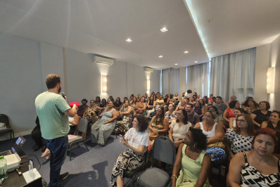Capacitação em alfabetização reúne educadores da rede municipal de ensino de Três Rios