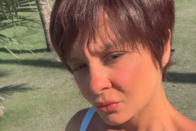 Maiara radicaliza visual e surge com cabelo curtinho