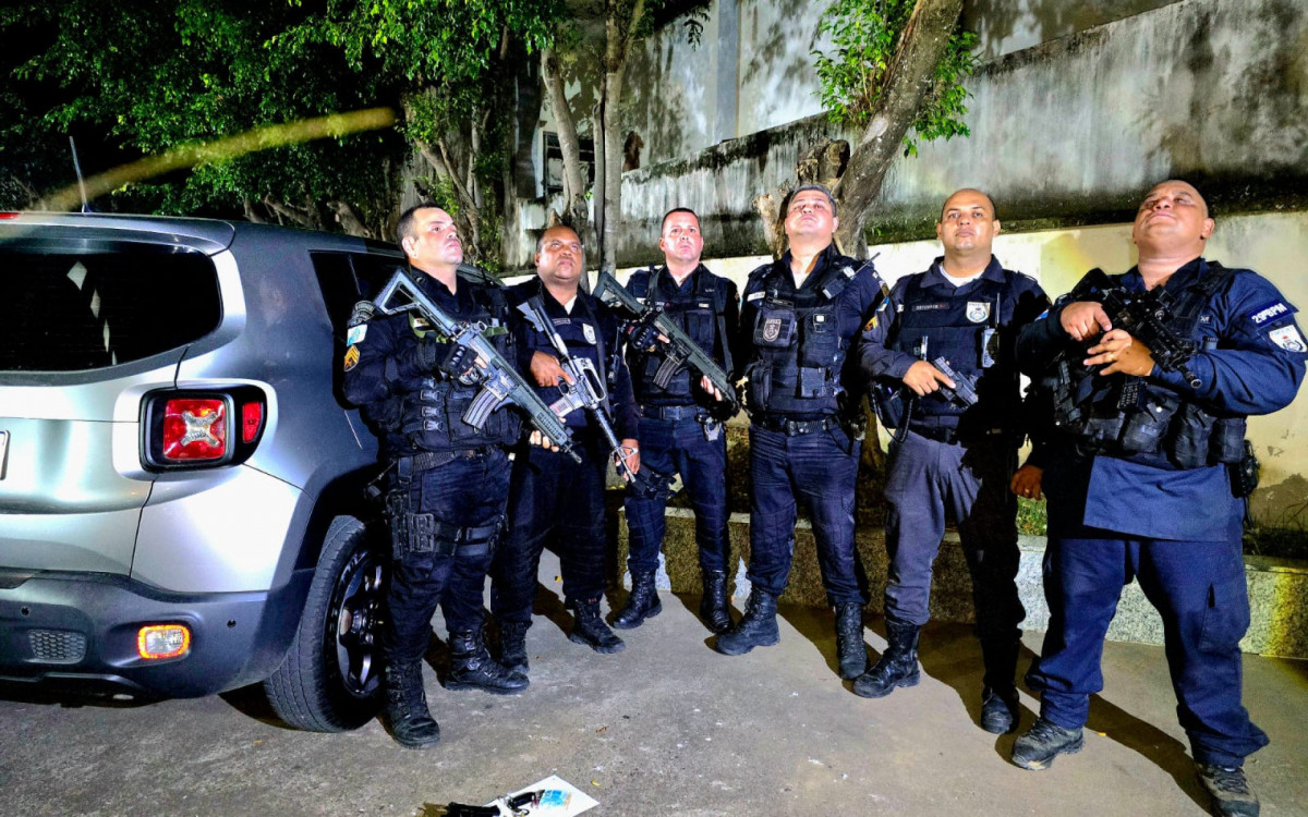Policiais da caçada ao carro transformer