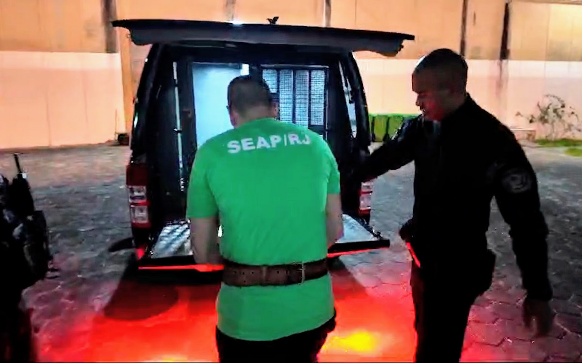 Opera&ccedil;&atilde;o &eacute; montada para transferir Luiz Fernando Nascimento Ferreira, o ?Nando Bacalhau?, para pres&iacute;dio federal