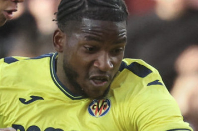 Filho de Eto'o estreia no Espanhol, enaltece a mãe, mas esquece do pai