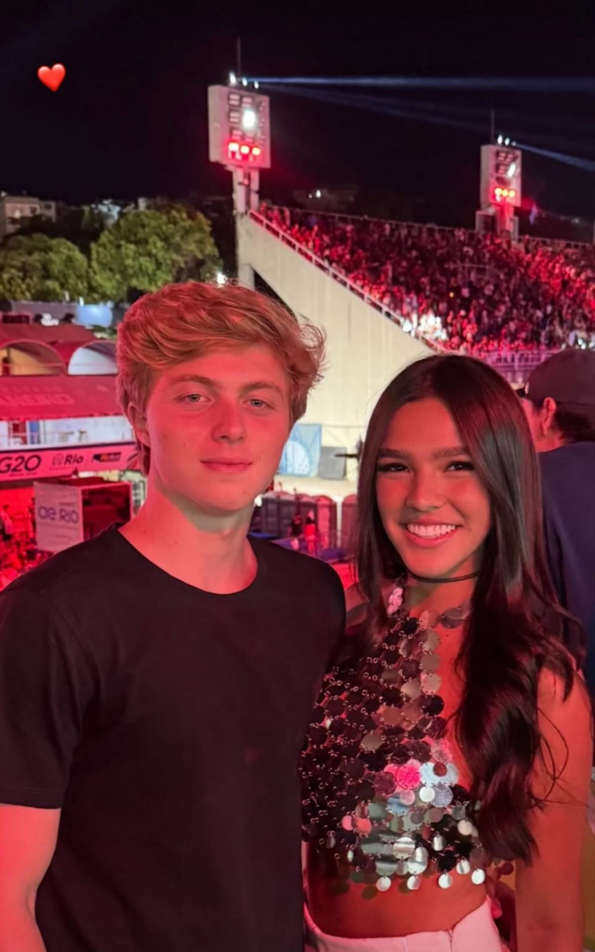 Duda Guerra e Benício Huck posam no ensaio técnico na Sapucaí - Reprodução/Instagram