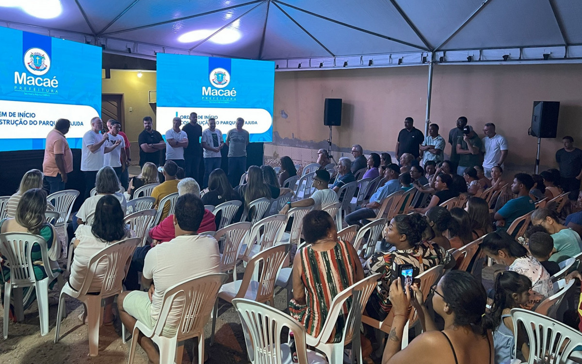 Moradores da Ajuda de Cima celebram início das obras do novo parque, que contará com área esportiva e espaço de lazer