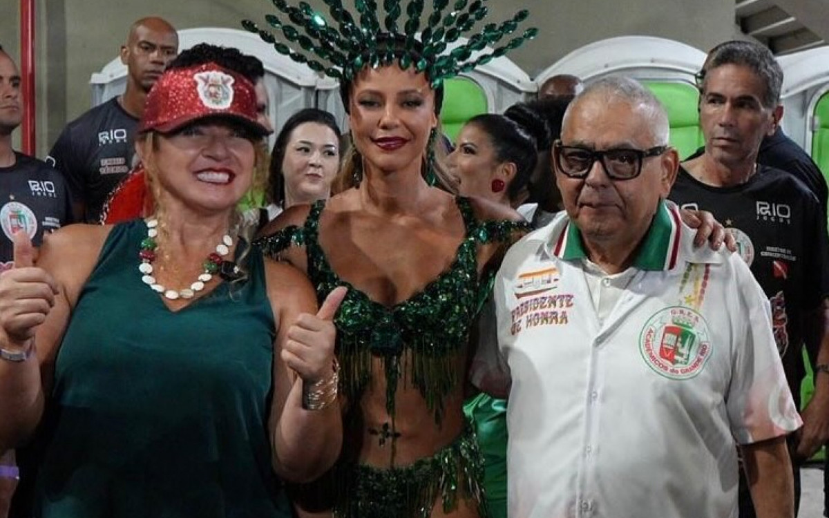 Deputada Zeidan, Paola Oliveira e Jayder Soares, patrono da Grande Rio