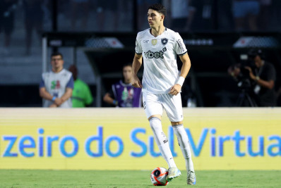 Jair é notícia positiva no Botafogo mesmo em derrota para o Vasco