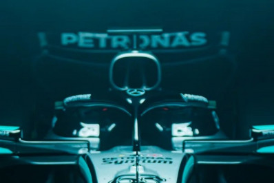 Fotos! Mercedes apresenta carro para 2025