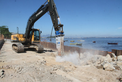 Obras na Praia das Pedrinhas estão no segundo trecho