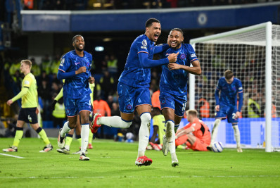 Chelsea goleia o lanterna Southampton, entra no G4 do Inglês e pressiona o City