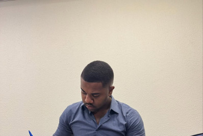 Após desistir de Medicina, ex-BBB Davi Brito inicia faculdade de Direito: 'Muito feliz'