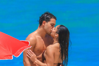 Igor Jansen e Julia Soares trocam beijos em dia de praia 