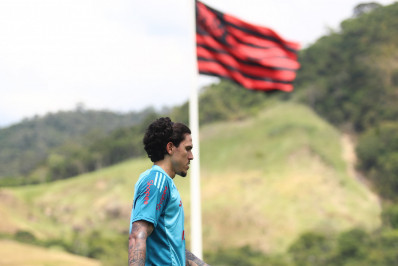 Atacante do Flamengo, Pedro deve voltar aos gramados nas próximas semanas