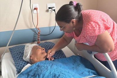 'Foi um renascimento', diz filha de centenária que se recuperou de fratura