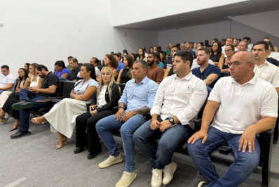 Arraial do Cabo fecha parceria com a FIPE para melhorar gestão e governança da Educação Municipal 