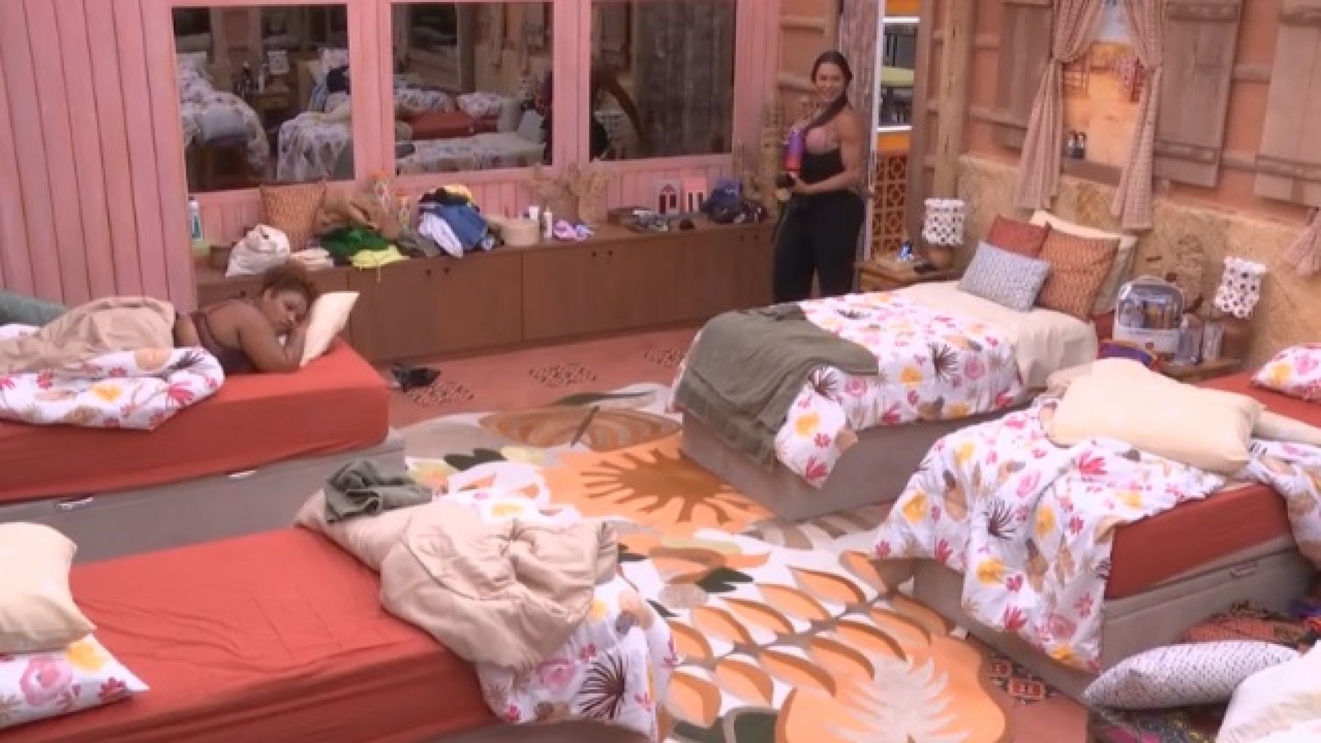 Vitória Strada foi tema de conversa no Quarto Nordeste  - Reprodução de Vídeo