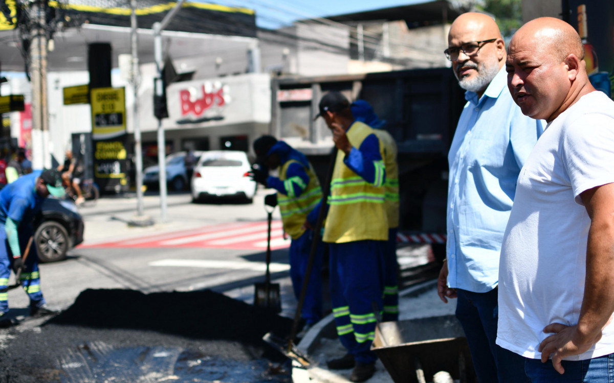 O chefe de gabinete Marcelo Canella e o secretário Dudu Canella destacaram a importância da revitalização do centro