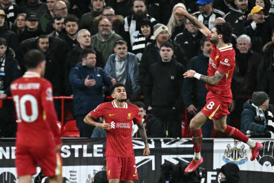 Liverpool vence o Newcastle e amplia vantagem na liderança do Inglês