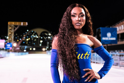 Mayara Lima, rainha de bateria do Paraíso do Tuiti, acende velas antes de desfile: 'Mais proteção'