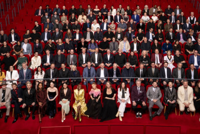 Fernanda Torres e produtores de 'Ainda Estou Aqui' participam de foto oficial dos indicados ao Oscar