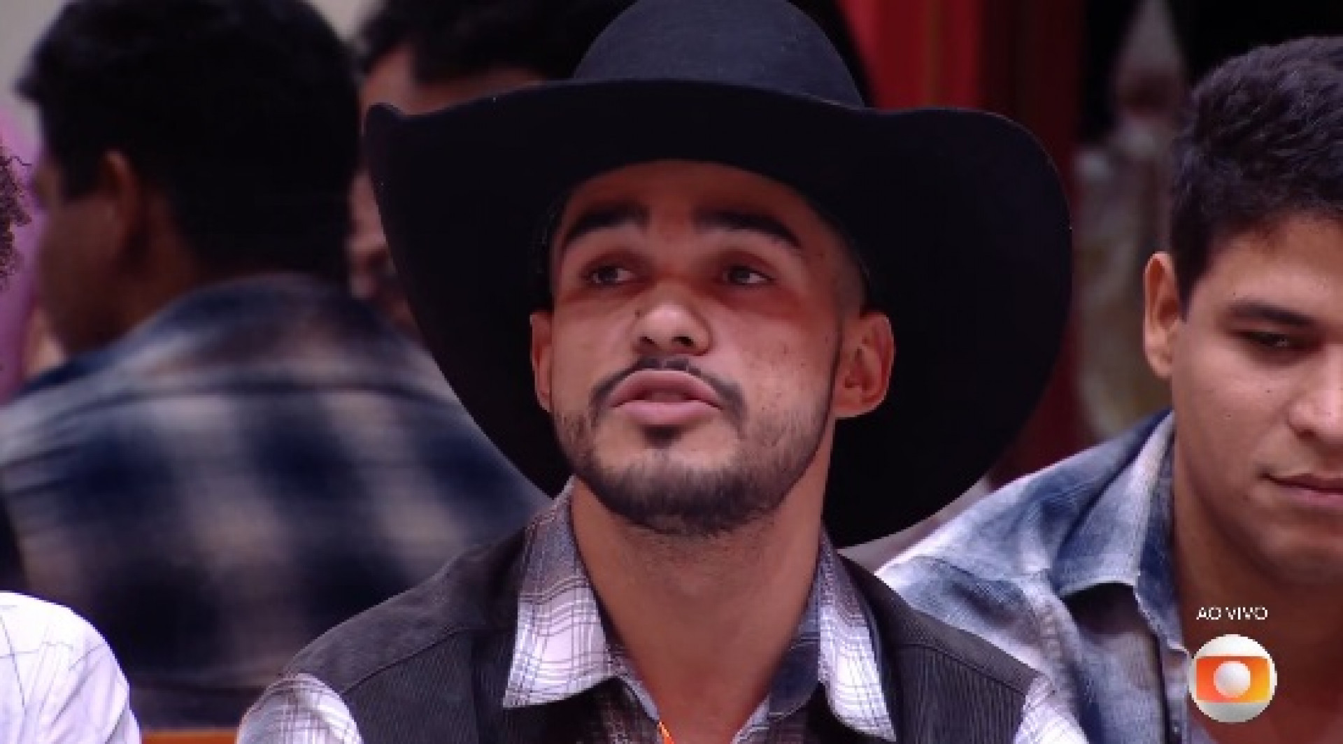 João Pedro escolheu Camilla para Quarto do Barrado no Baile - Reprodução/TV Globo