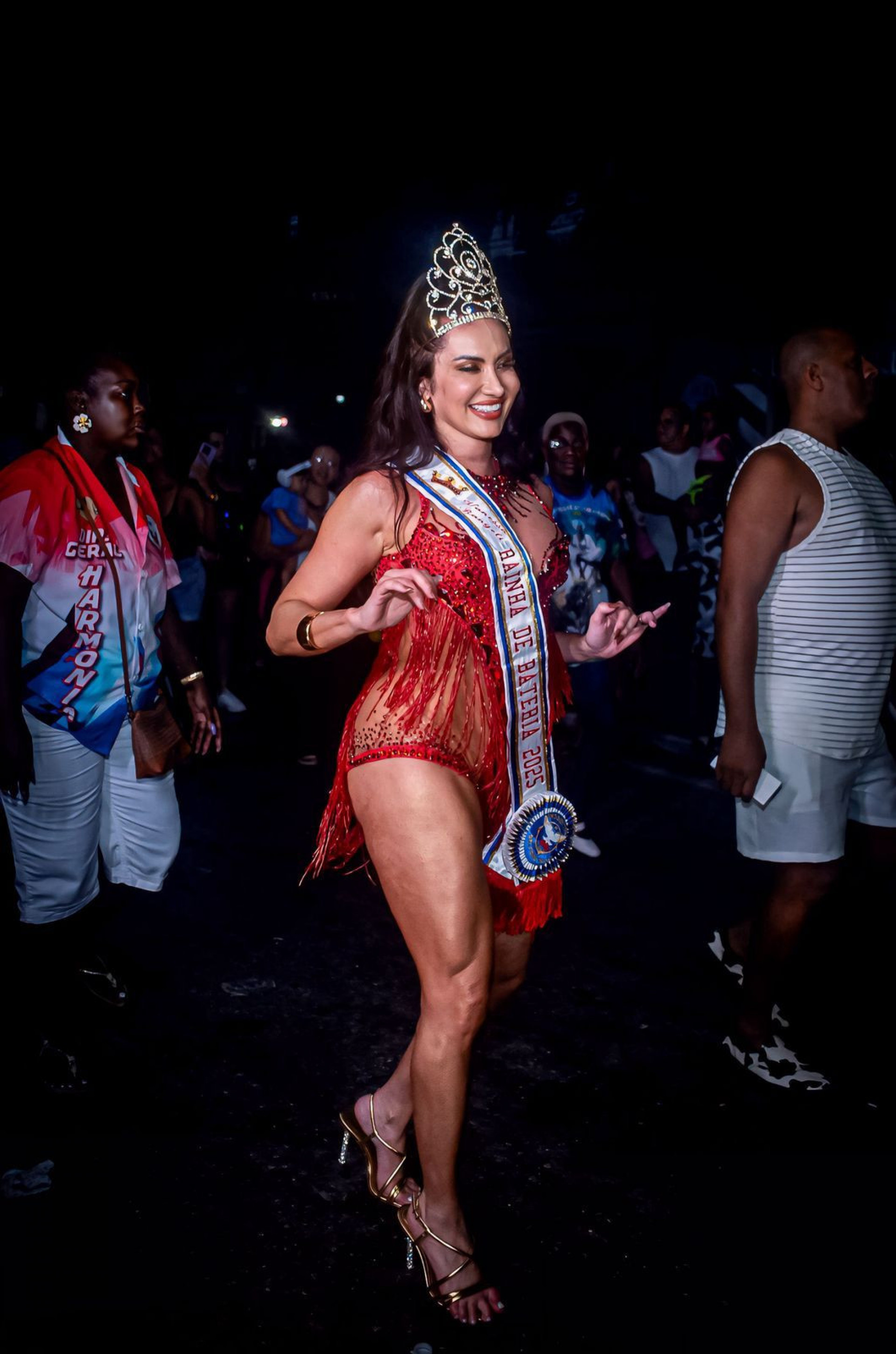 Vanessa Rangeli é rainha de bateria da Inocentes de Belford Roxo - Divulgação