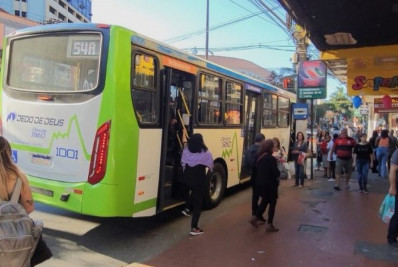Foliões terão horários especiais de ônibus na madrugada no Carnaval em Teresópolis