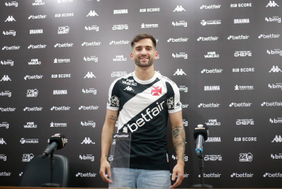No Vasco, Garré cita período no City e descreve primeira experiência em São Januário